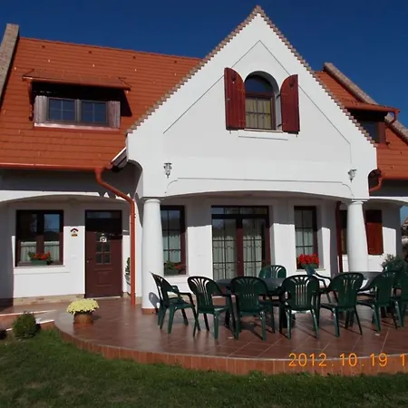 Ferienhaus Hetkanyar Vendeghaz By Interhome *