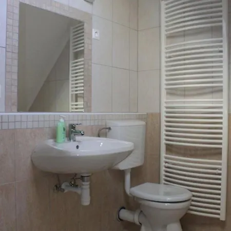 Hetkanyar Vendeghaz By Interhome بيت للعطل *