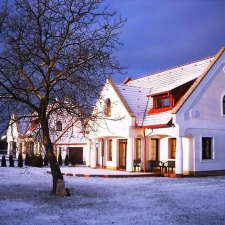 Hetkanyar Vendeghaz By Interhome *